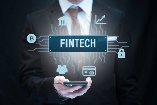 How Fintech Is Transforming Money Management: Digital Payments, Investing, and the Future of Personal Finance